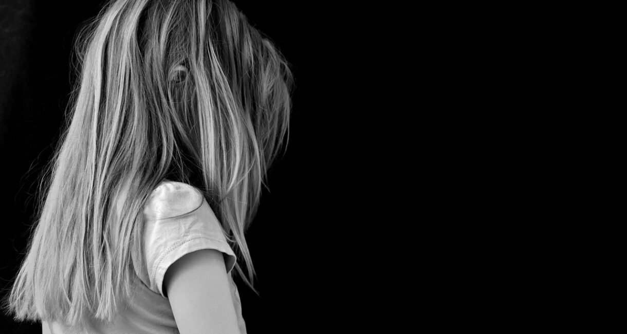 girl, sad, desperate, lonely, sadness, thoughtful, sad girl, child, blond, head, saddened, female, depressed, portrait, grief, mood, worries, children