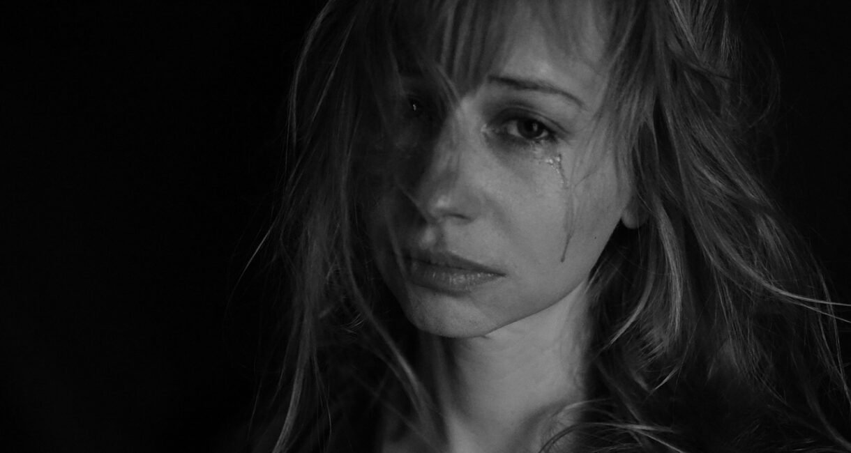 tears, crying, tear, pain, injustice, resentment, mount, sadness, evil, emotions, tyranny, beating, young woman, woman, domestic violence, separation, parting, broken heart, argument, cry, the rupture of relations, unrequited love, depression