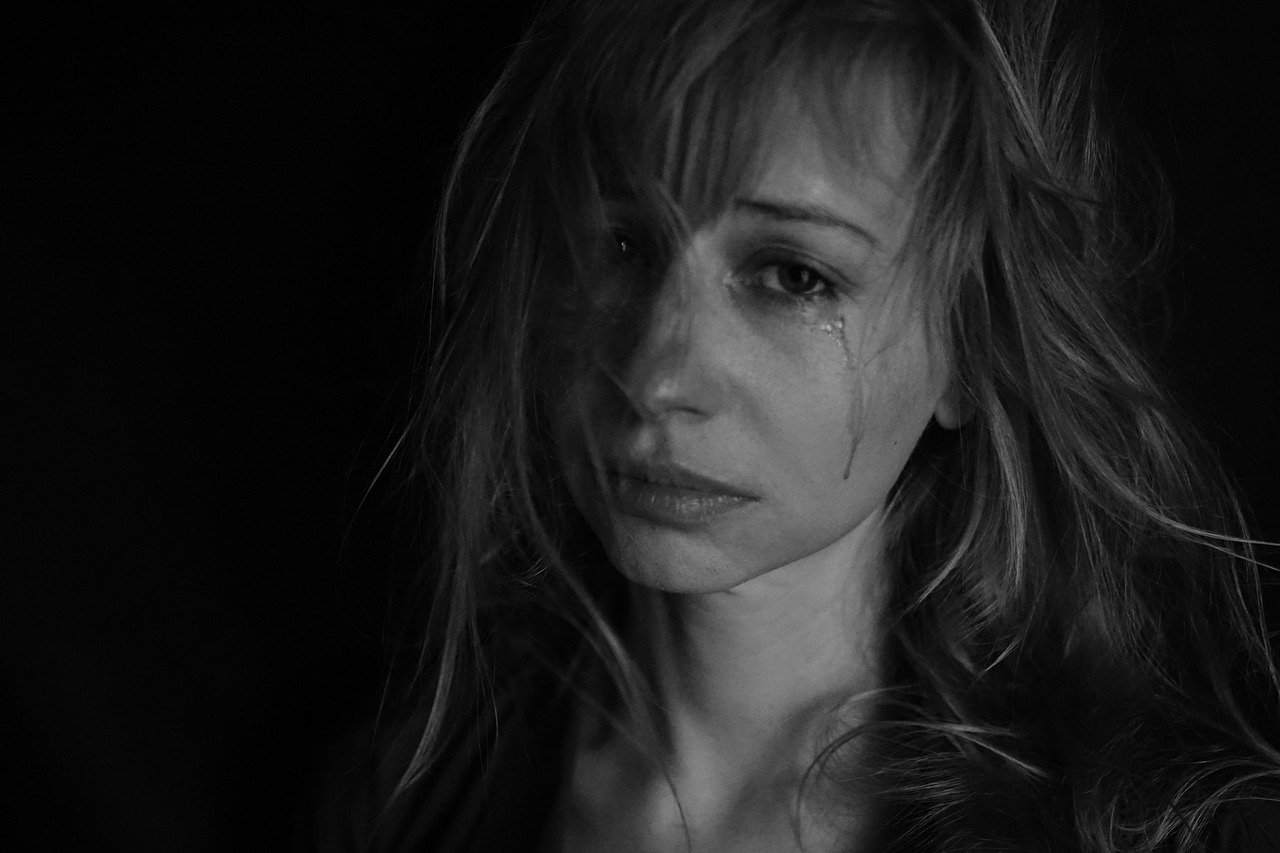 tears, crying, tear, pain, injustice, resentment, mount, sadness, evil, emotions, tyranny, beating, young woman, woman, domestic violence, separation, parting, broken heart, argument, cry, the rupture of relations, unrequited love, depression